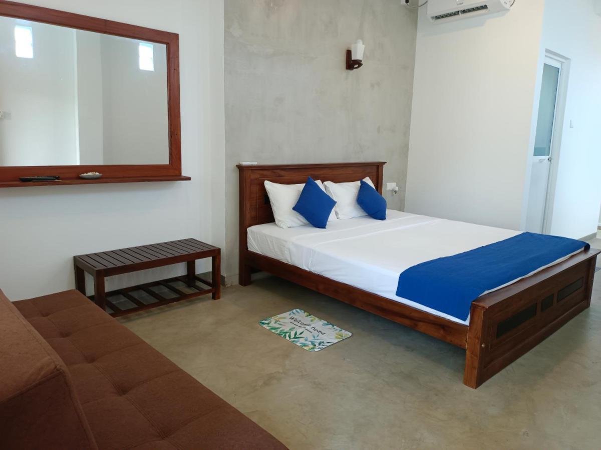 Lily Holiday Apartments Hikkaduwa Kamer foto